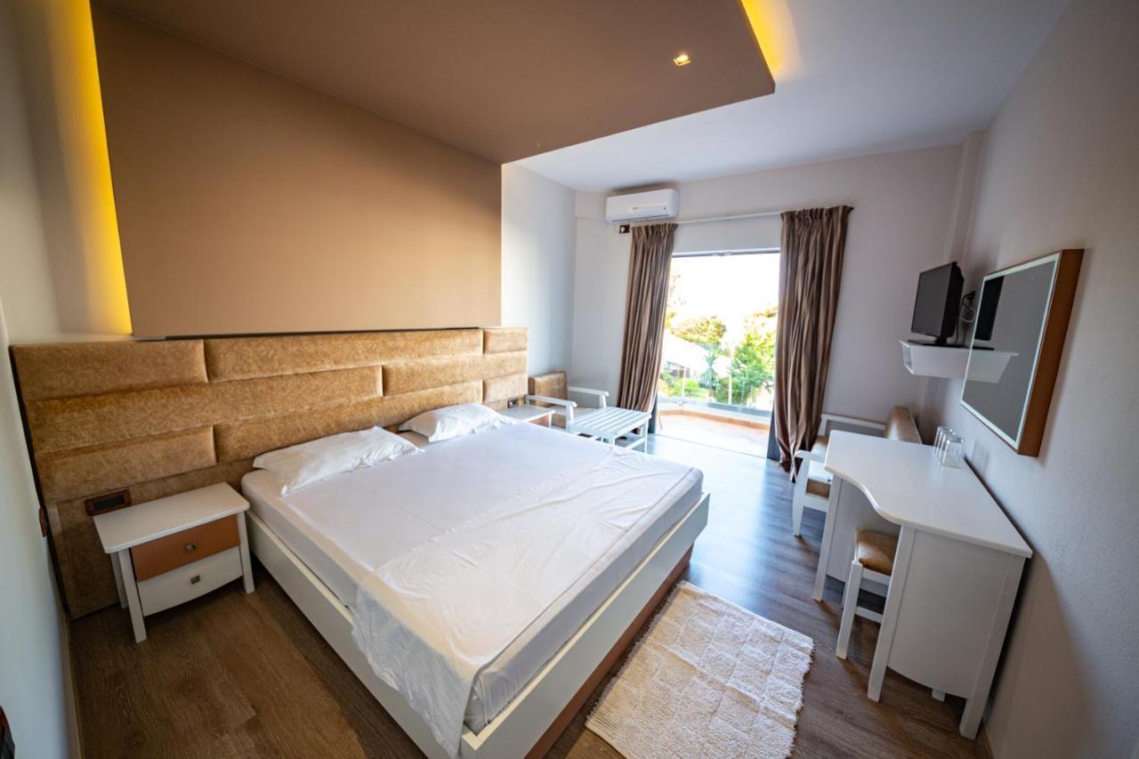 New Heaven Hotel Saranda Dış mekan fotoğraf