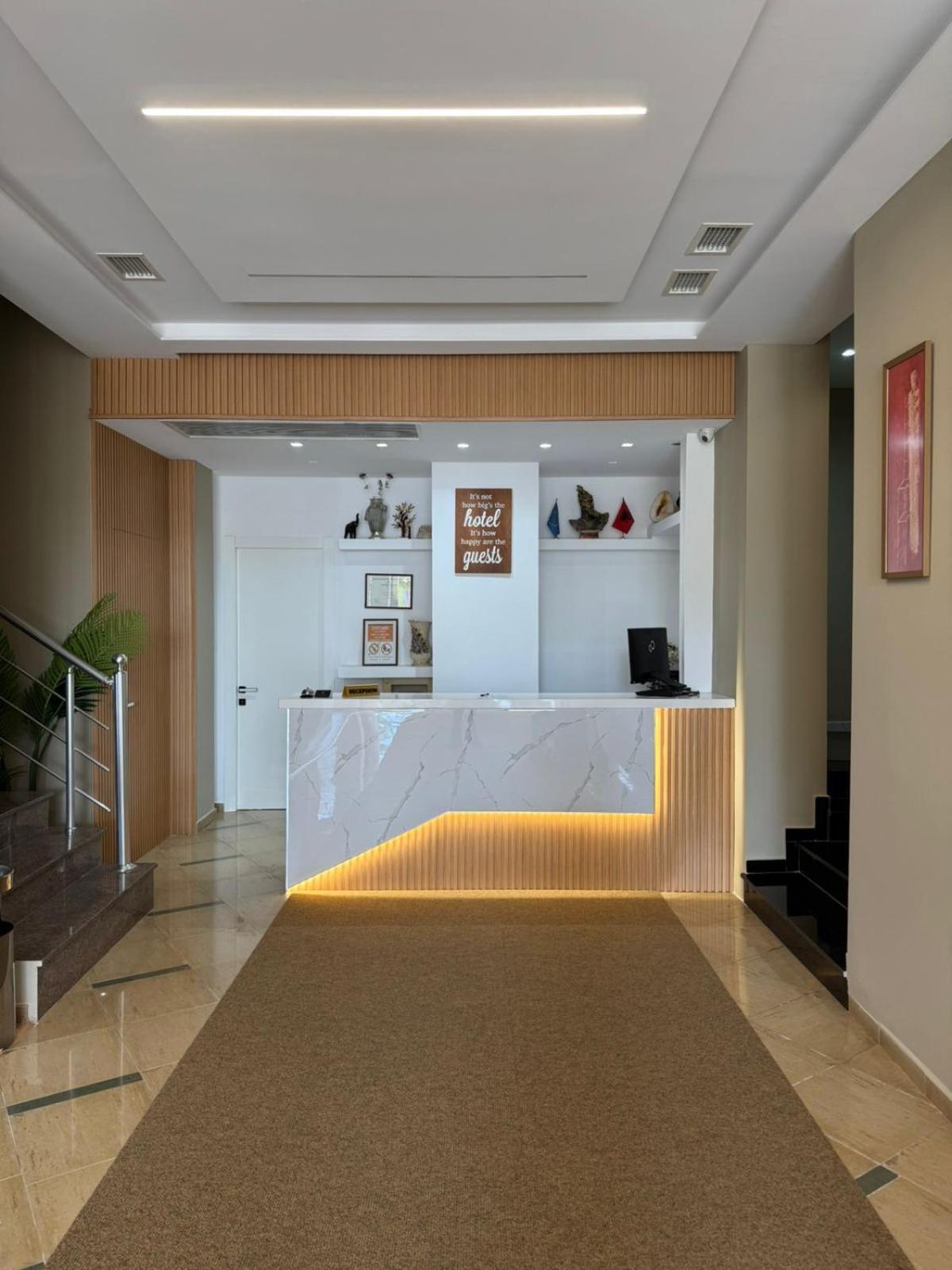 New Heaven Hotel Saranda Dış mekan fotoğraf