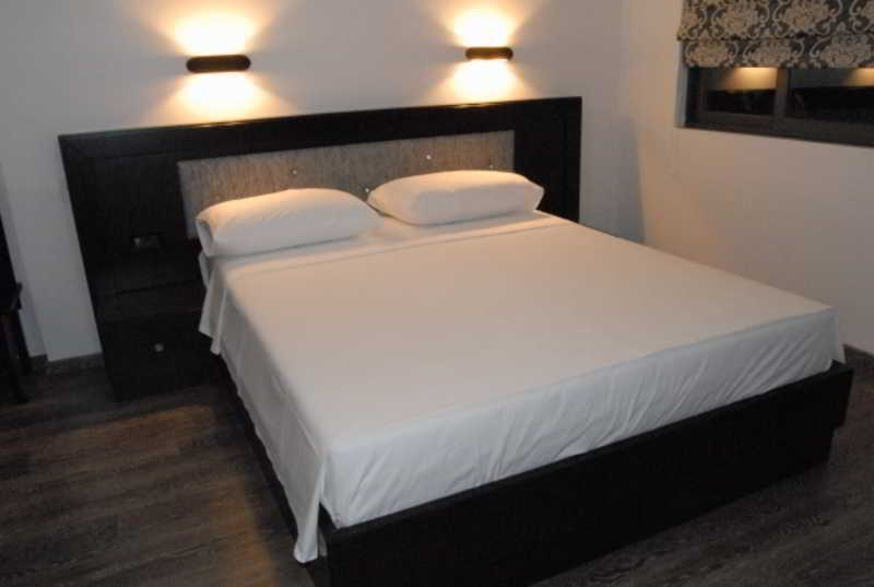 New Heaven Hotel Saranda Dış mekan fotoğraf