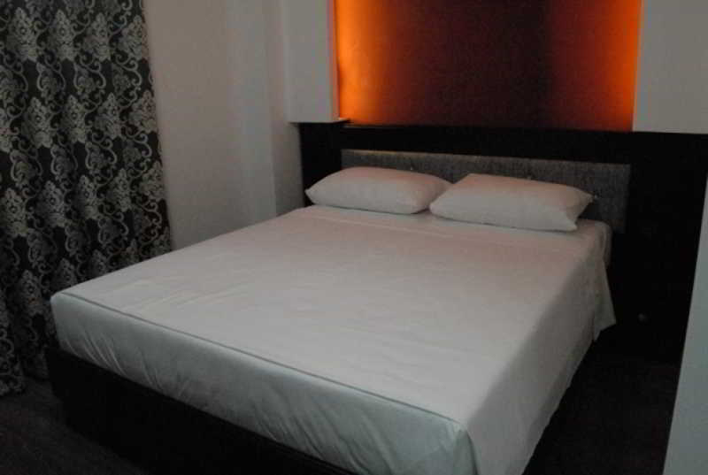 New Heaven Hotel Saranda Dış mekan fotoğraf